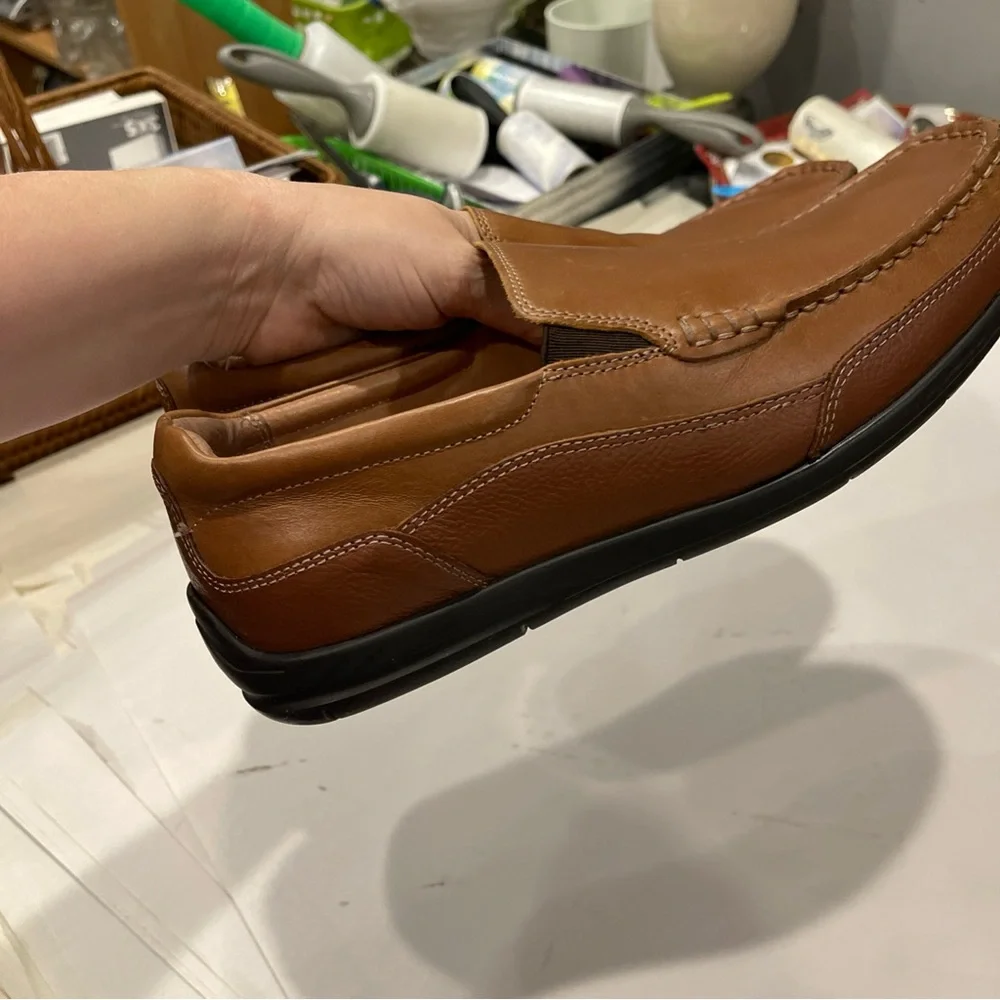 Vionic Preston men's slip-on loafers Size 8.5 Brown Expandable